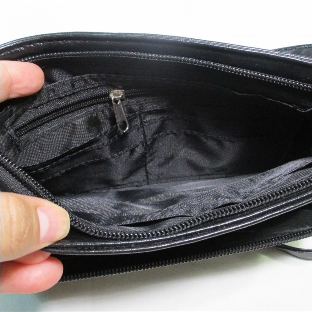BLACK SMALL CROSSBODY BAG - Picture 2 of 5